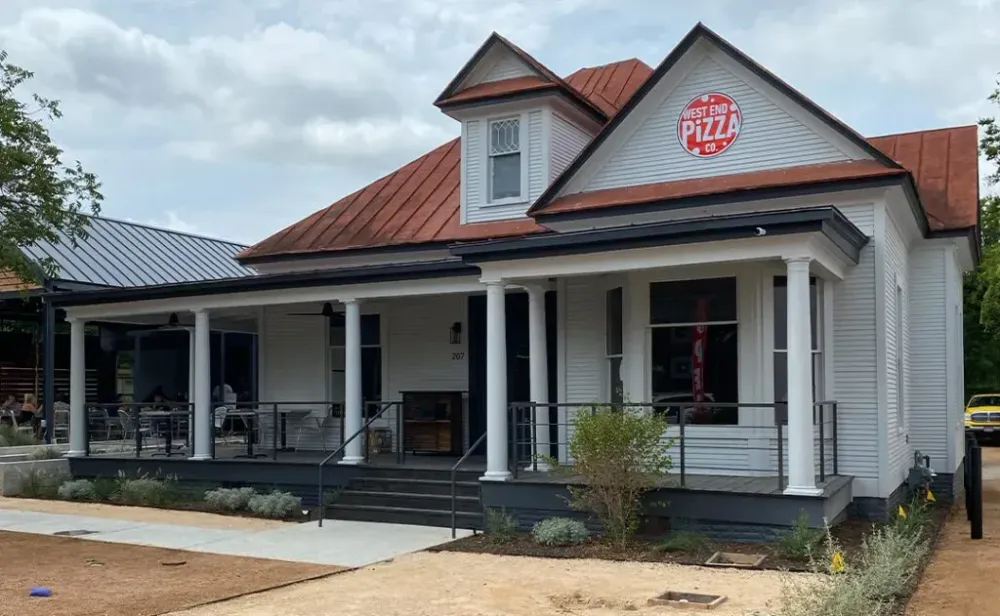 Exterior of West End Pizza